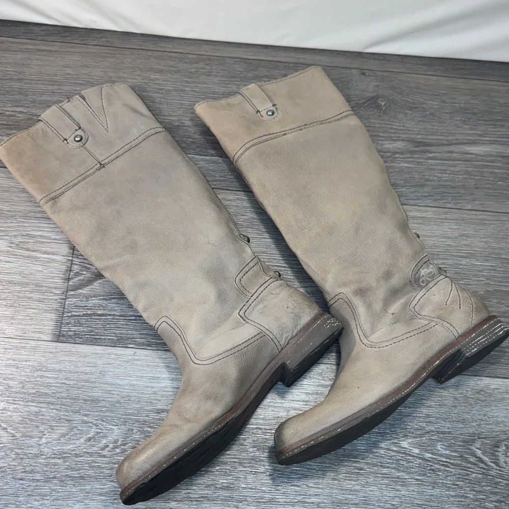 OTbt Women's Tan Leather Boots size 8 (j225)